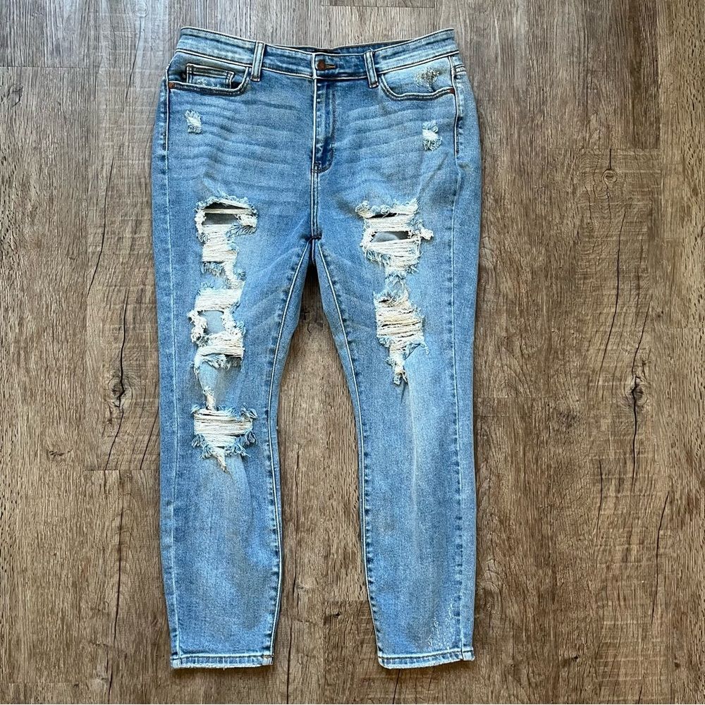 Judy Blue Andrea Boyfriend Fit High Rise Destroyed Distressed Ankle Denim Jeans